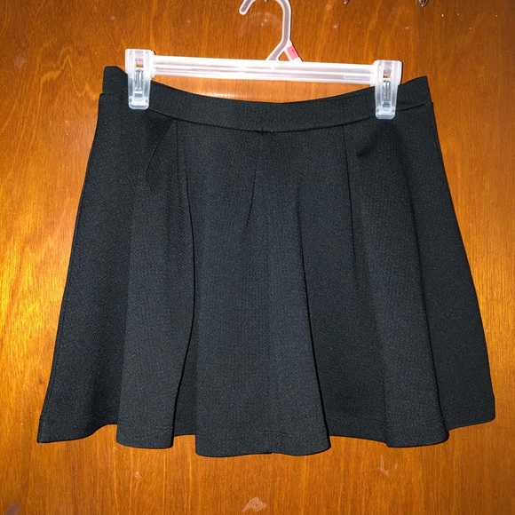 🌼 2 for $15 🌼 Black Skater Skirt - Picture 1 of 3
